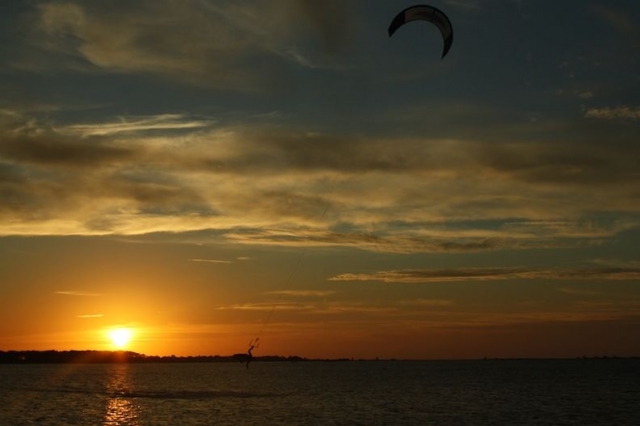  Sunset con cometa